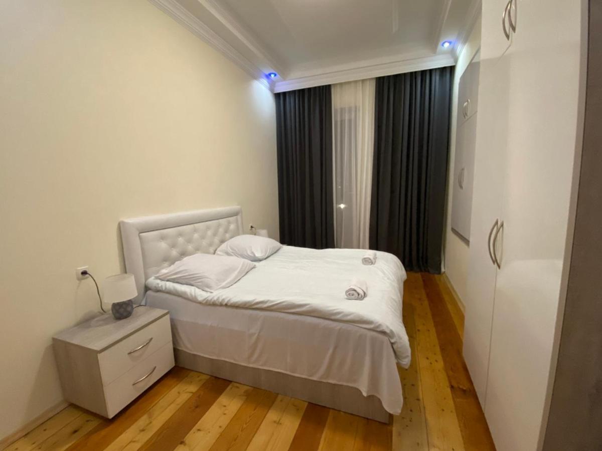 Guesthouse Luka Koetaisi Buitenkant foto