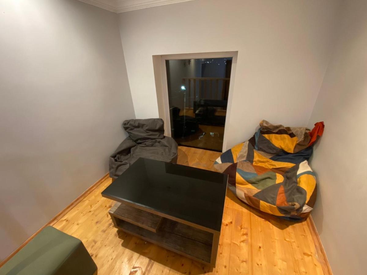 Guesthouse Luka Koetaisi Buitenkant foto